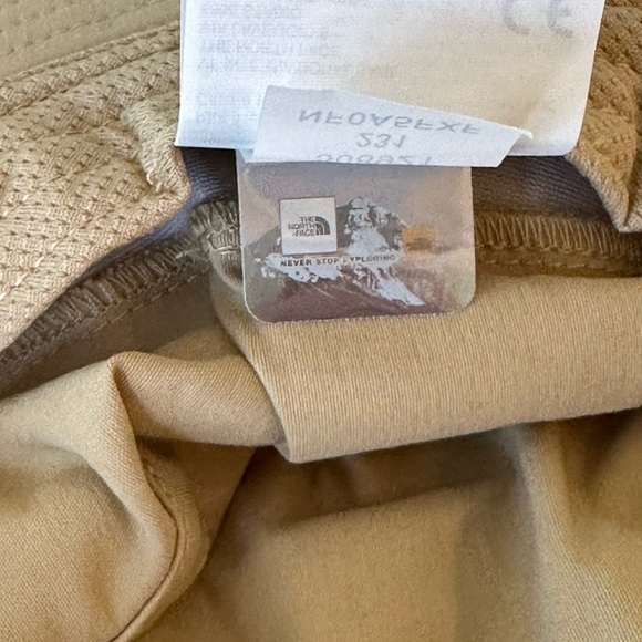 The North Face Class V Brimmer Hat in Khaki Stone Unisex L/XL - Picture 6 of 7